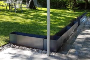 Blumentoepfe-Stahl-3